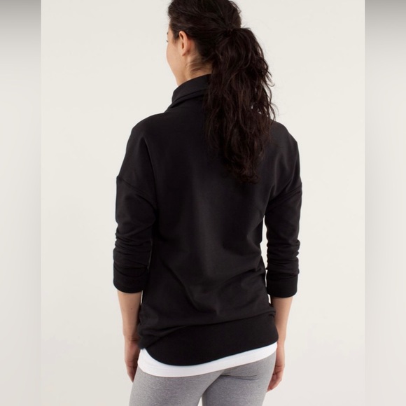 Lululemon Rest Day Pullover, black, size 8 - Picture 2 of 6